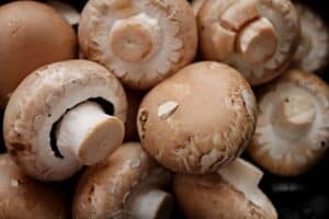 Champignons de Paris à l’ail